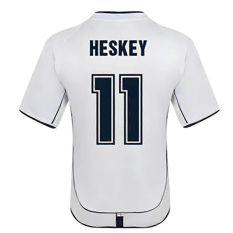 England 2002 Retro Football Shirt (Heskey 11)